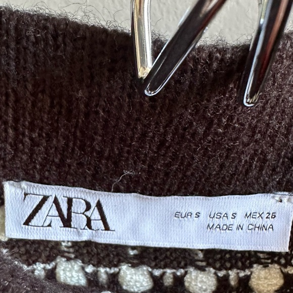 Zara Black & White Knit Fringe Mini Skirt - Size Small - Picture 5 of 5